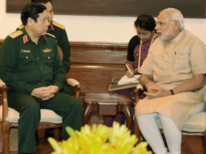 Vietnam, India sign joint vision statement on defence relations