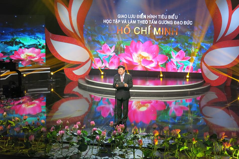 exchange held for outstanding followers of president ho chi minhs example in ethics