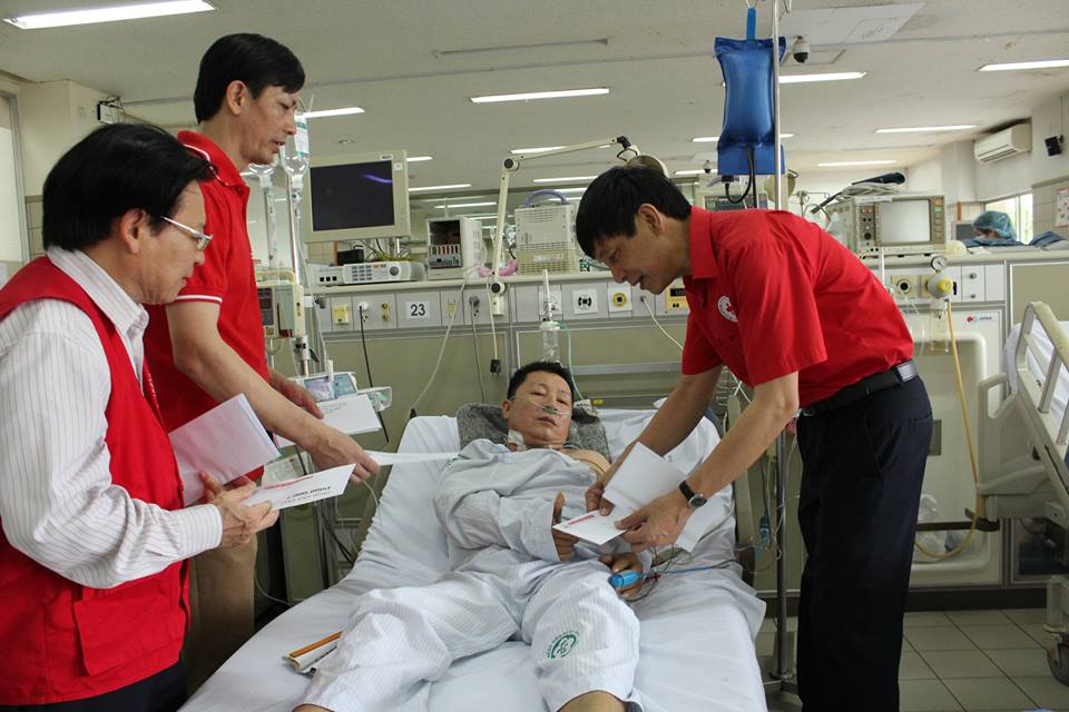 Vietnam Red Cross Society supports victims in Hoa Binh’s medical incident