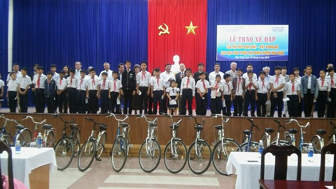 Bikes donated to poor children in Da Nang