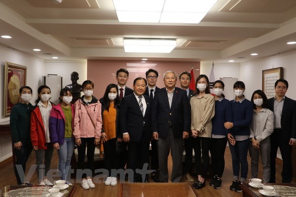 rok doctors continue free surgery programme for vietnamese