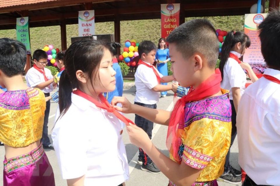 more than 500 youths join vietnam china border friendship exchange