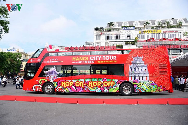 First double-decker bus for sightseeing in Hanoi | Vietnam Times