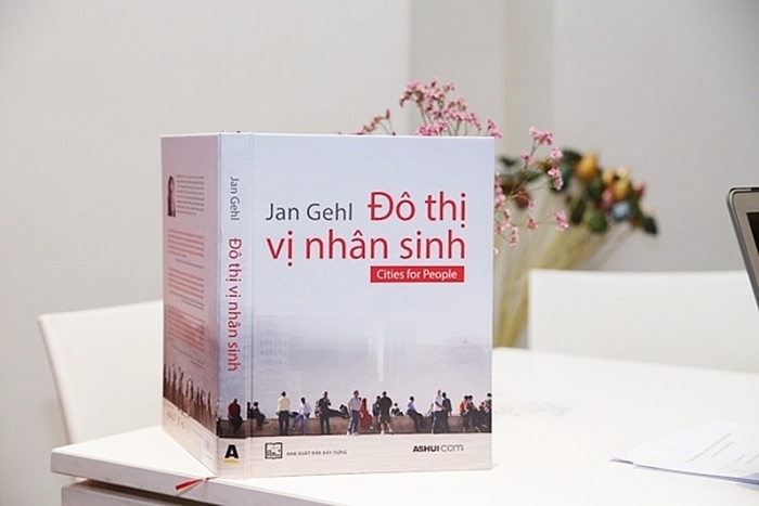 Danish Professor offers free copyright of “Cities for people” book to Vietnam