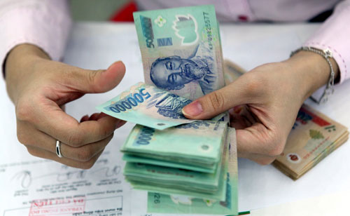 Foreign-invested firms top Hanoi’s salary payment