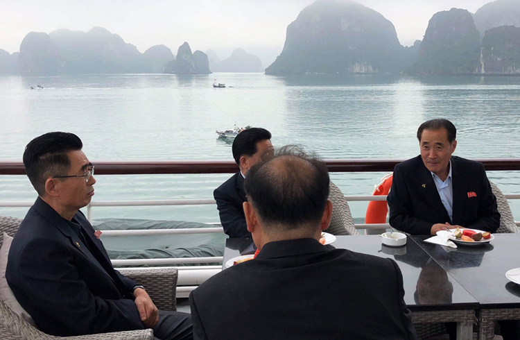 North Korean delegation visits Ha Long Bay