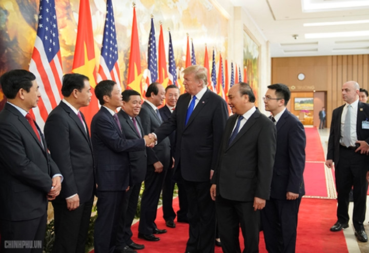 PM Phuc greets US President Donald Trump