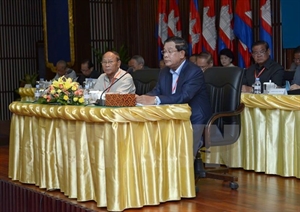 Cambodia: PM Hun Sen elected as President of ruling CPP party