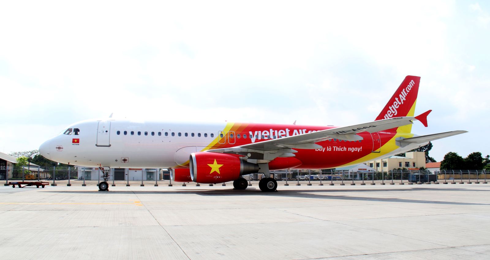 vietjet opens new route from ho chi minh city to tainan