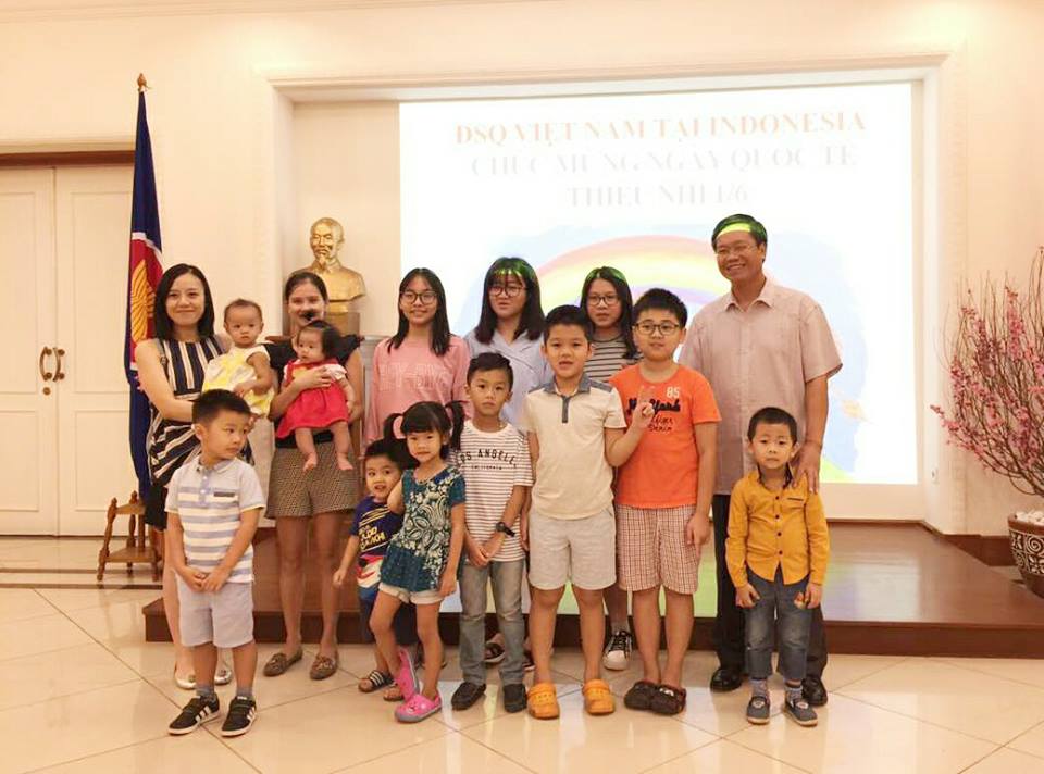 International Children's Day for Vietnamese children celebrated in Mexico, Indonesia