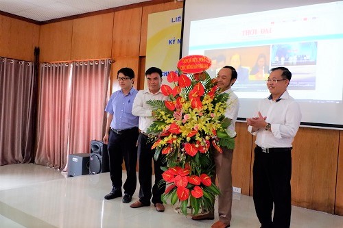 vietnam times launches news site in laotian and khmer language