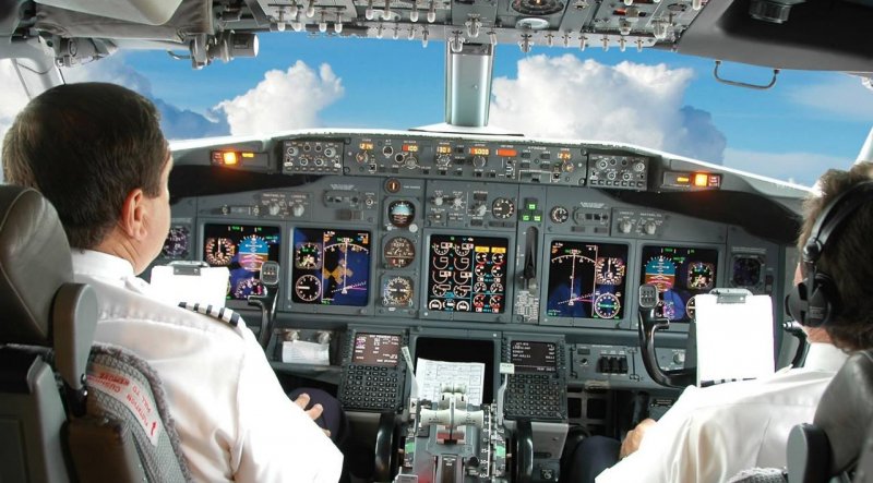 Vietnam Airlines increases pilot salaries