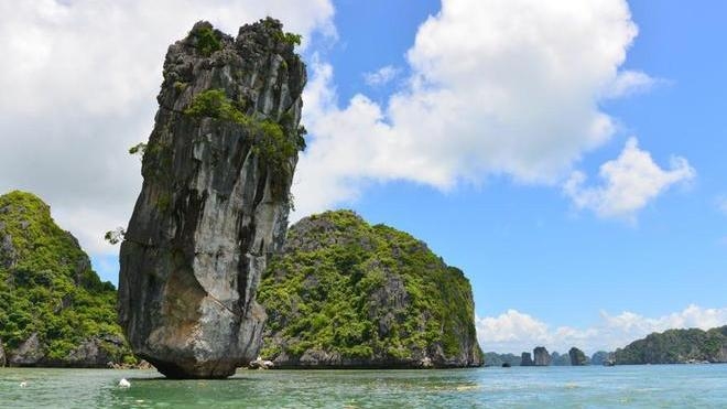 Lonely Planet’s tips to plan your cruise trip to Ha Long Bay