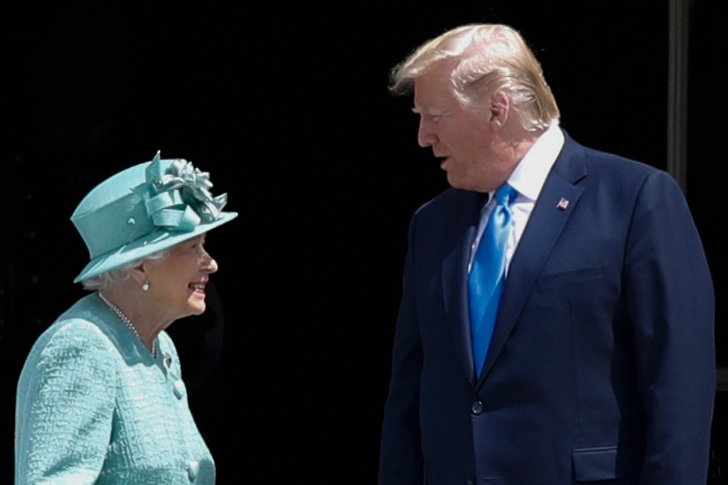 President Trump meets Queen after calling London mayor 'stone cold loser'