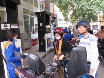 petrol prices in vietnam plummeted for the sixth time of this year