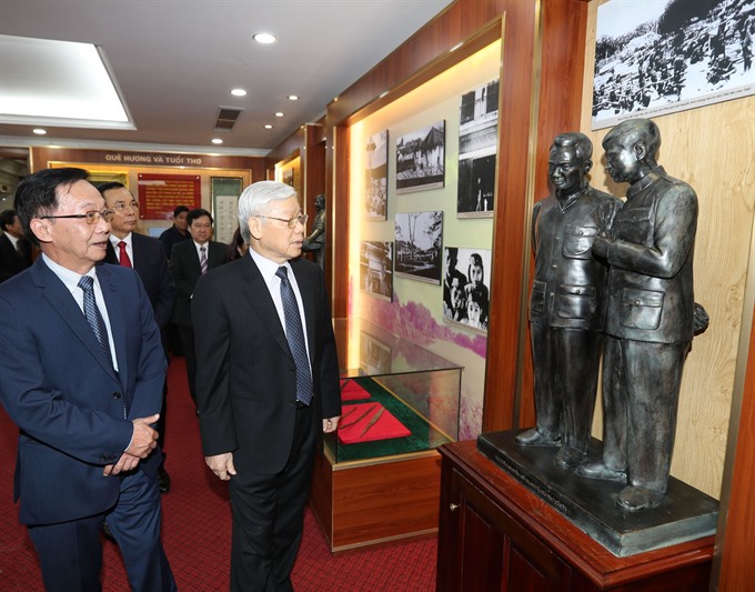 Party General Secretary commemorates late General Nguyen Chi Thanh