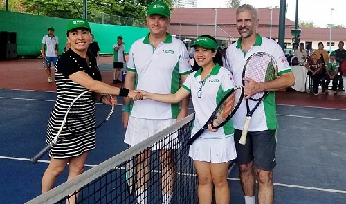 Foreign diplomats exhibit flair at tennis tourney in Ho Chi Minh City