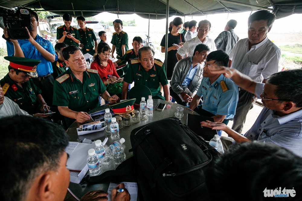 Remains of martyrs in Tan Son Nhat airport searched day and night
