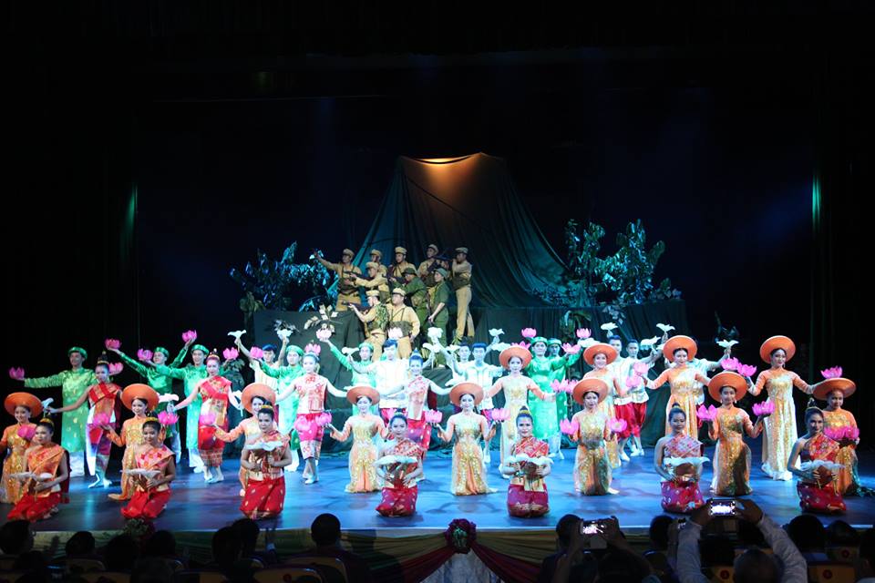 Play on Vietnam-Laos ties premieres in Vientiane