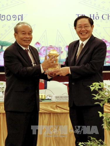 Vietnam, Cambodia border localities share experience in religious affairs