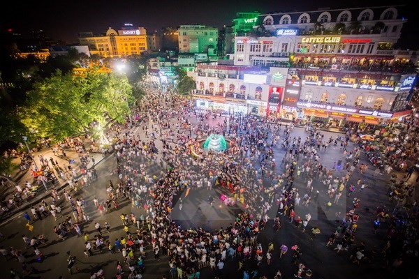 Hà Nội to tighten regulations for walking area