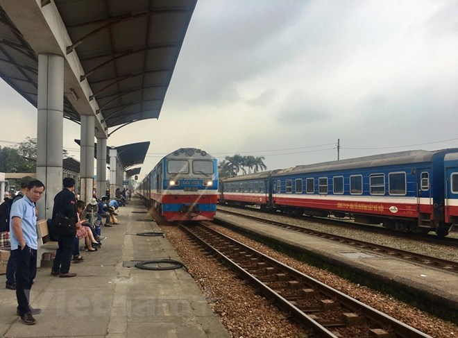 High-quality train to serve Hanoi-Da Nang route