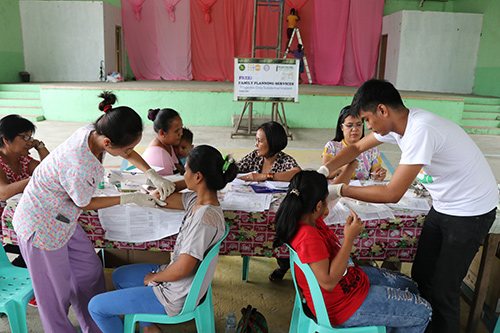 Expanding family planning choices for women in the Philippines