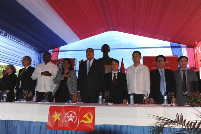 dominican people honour late president ho chi minh