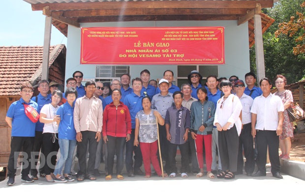 VESAMO inaugurates third friendship house in Binh Dinh