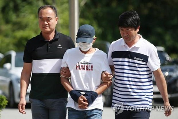 Vietnamese Embassy in RoK visits Vietnamese-born wife beaten by husband