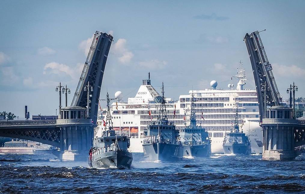 Vietnamese naval ship arrives to Russia’s Vladivostok for friendly visit