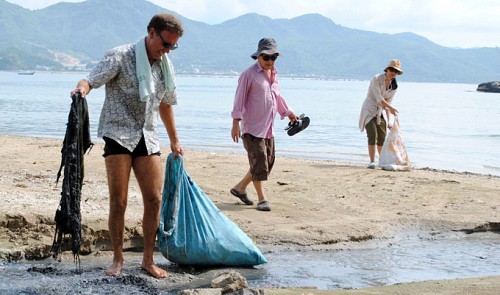 meet the men who clear vietnam beaches of garbage pollutants