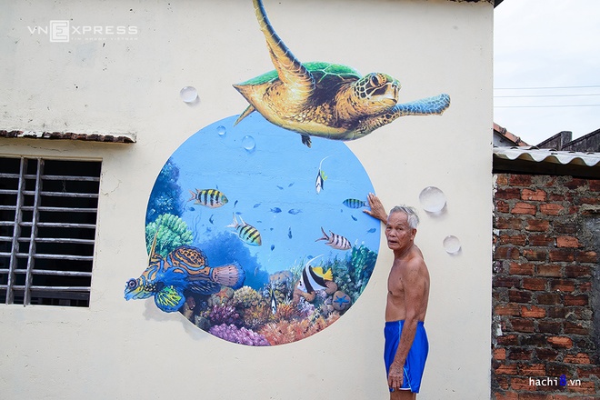 Quang Nam’s fishing village with over 100 giant mural paintings