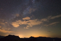 eta aquariid meteor shower to light up australian sky in best show ever this monday