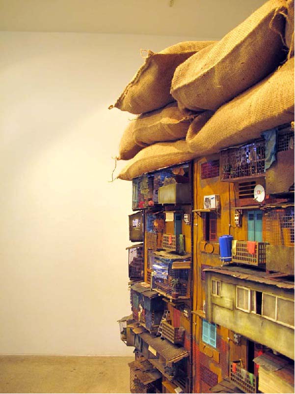 Vietnamese artist performs in Korea