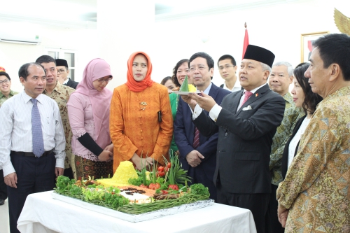 indonesias 72nd anniversary of independence commemorated in hanoi