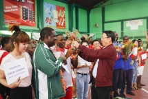 Vietnamese in Mozambique holds football tournament to mark August Revolution