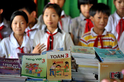 Sexist school textbooks holding back gender equality in Vietnam: report