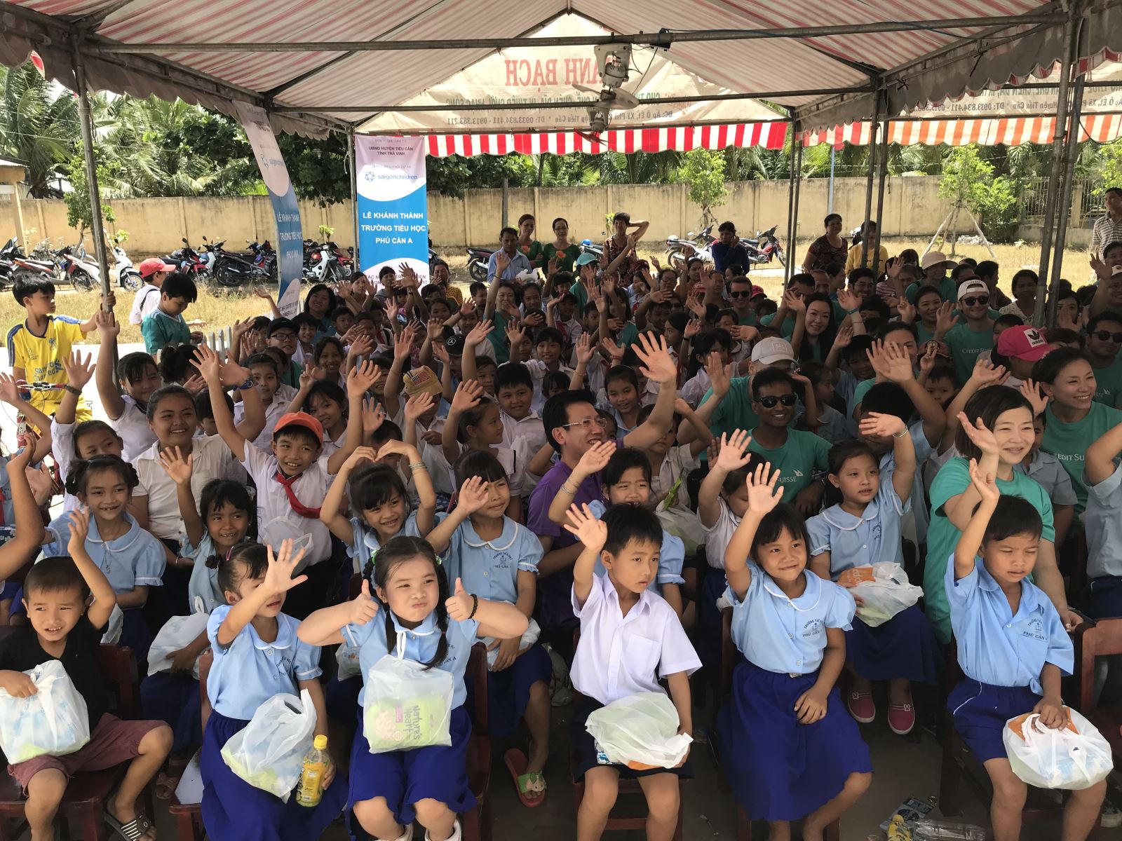 SCC, Credit Suisse build school in Tra Vinh province