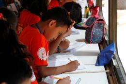 at us mexico border a bus becomes a school for migrant children in limbo