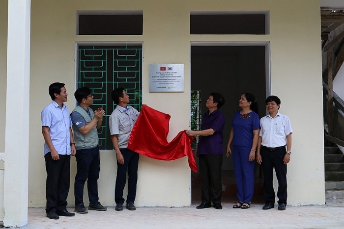 Korean students join with KFHI to refurbish primary school in Ninh Binh