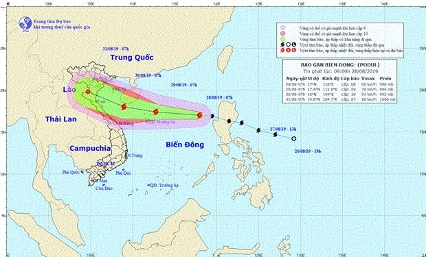 Storm Podul enters East Sea, moves west