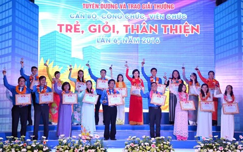 ho chi minh city honours 20 proficient and friendly officers