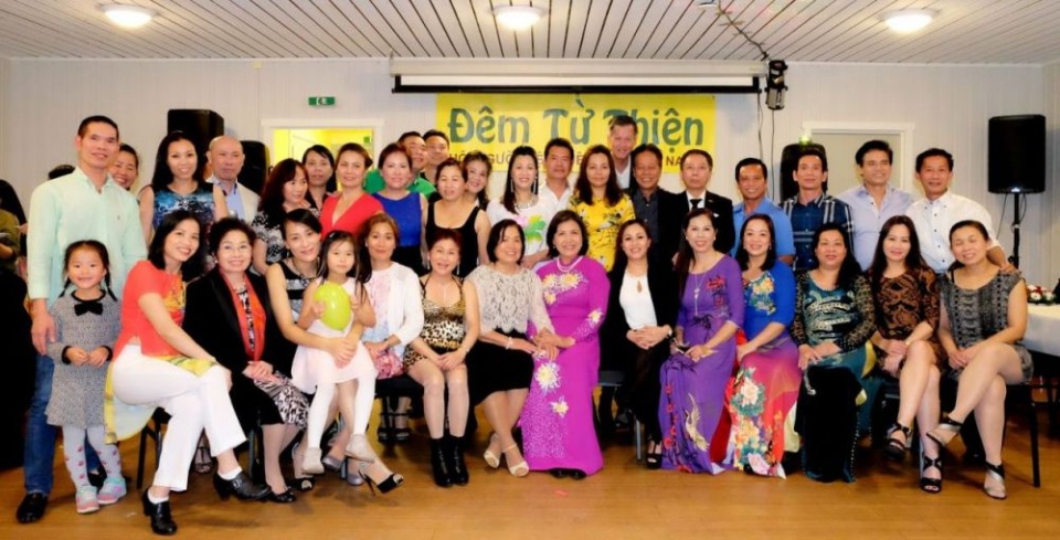 Vietnamese community in Norway organize charity night