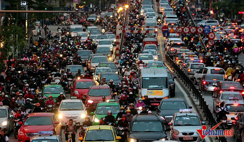 Hanoi traffic jam solution competition winner announced