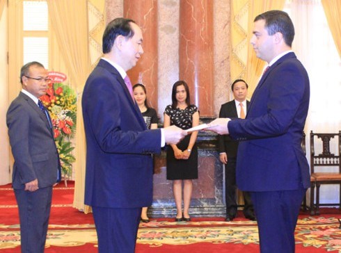President Quang welcomes new foreign ambassadors to Việt Nam