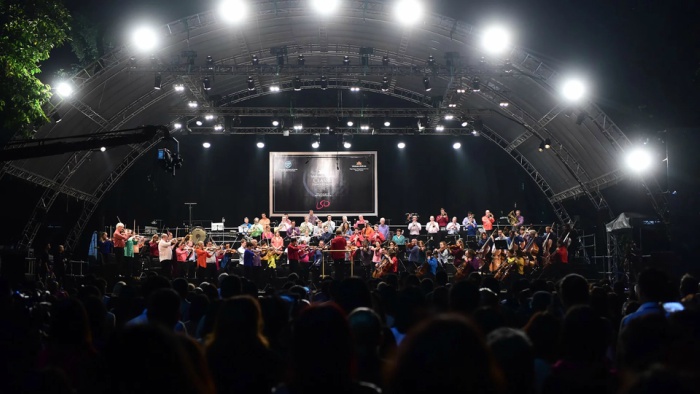 london symphony orchestra to perform in hanoi again