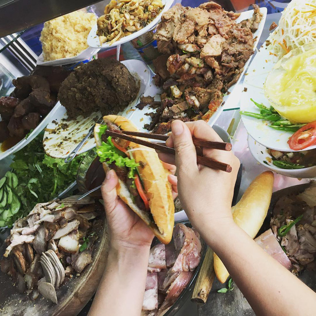 cnn lists the best banh mi restaurant in hoi an