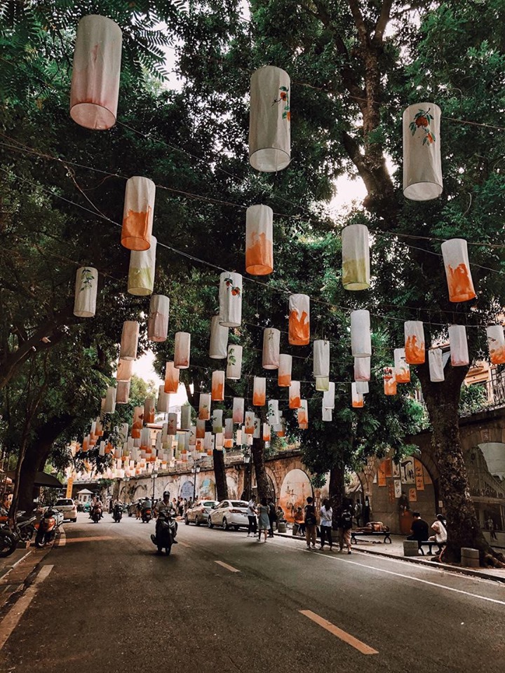 Phung Hung mural street (Hanoi) lights up for Mid-Autumn Festival