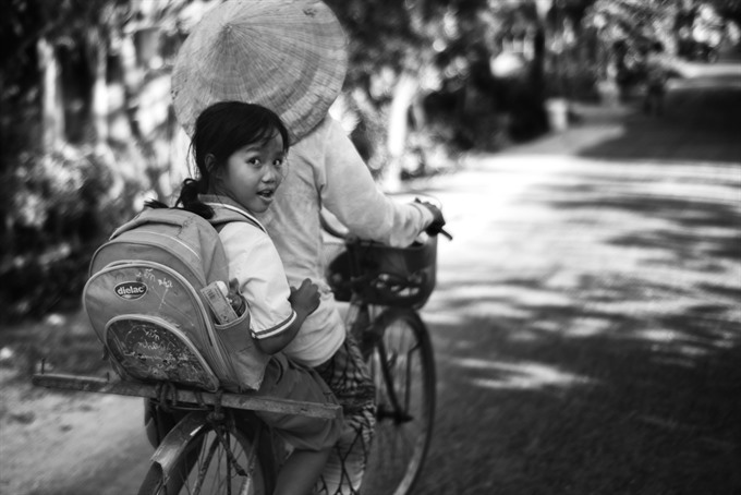 French photographer helps Vietnamese disadvantaged children